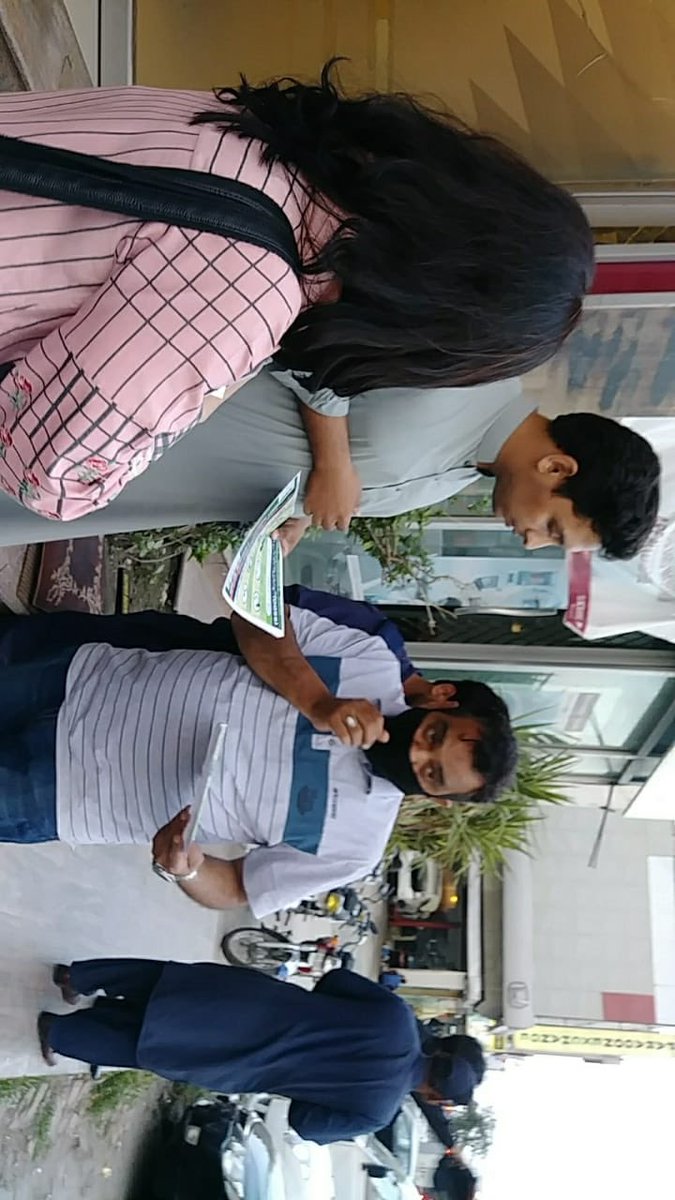 SSDOPakistan's tweet photo. Corona Awareness Campaign by SSDO Combating Corona Volunteers in Cavalry Area Lahore,distributed brochures abt Corona Awareness&guided citizens abt prevention of Corona #CoronaVirusPakistan #CoronaVirusUpdate #CombatingCoronaVolunteers @DrNausheenPTI @Dr_YasminRashid @zubairniazi https://t.co/iYd3FO2n7M