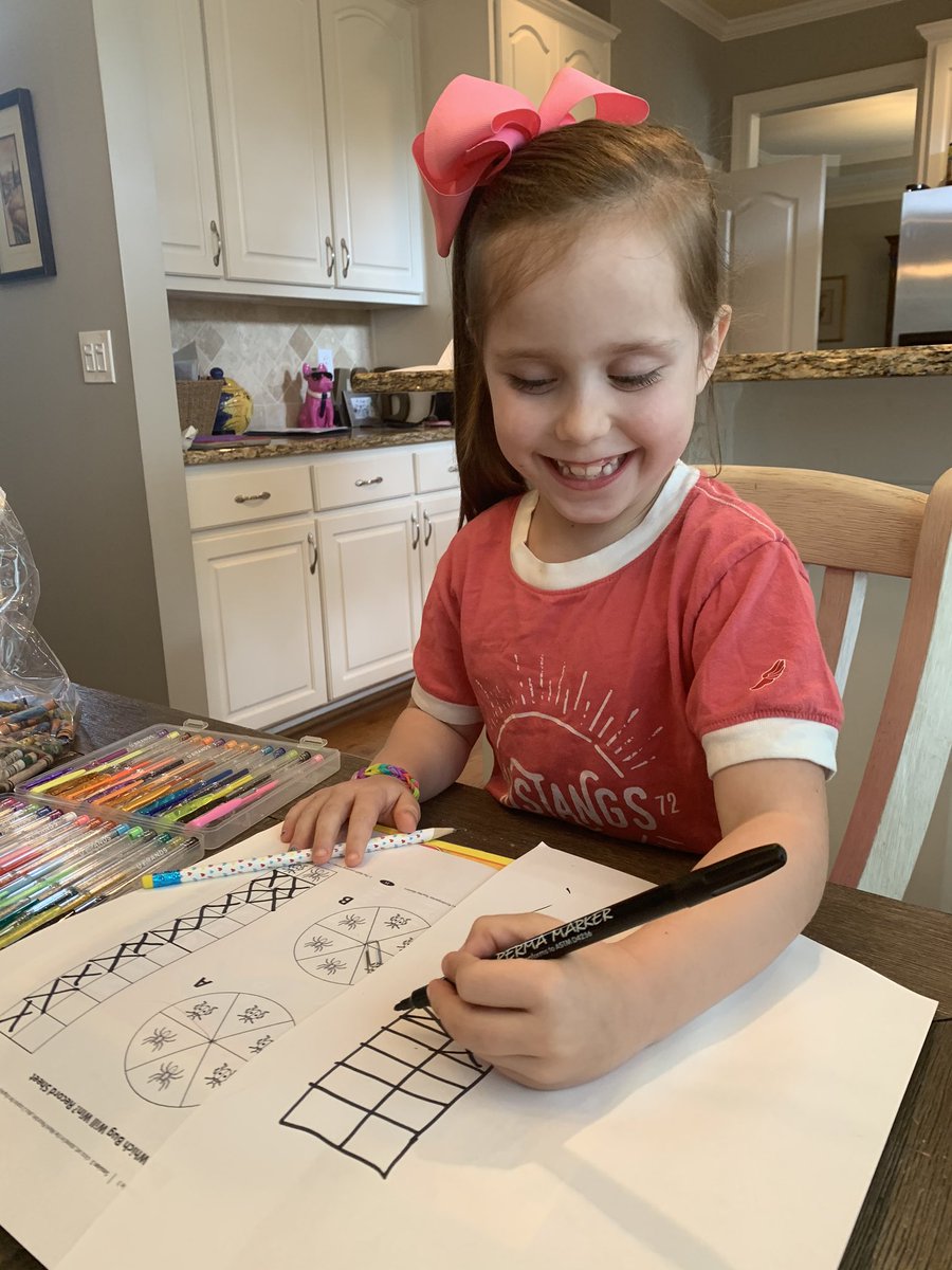 MollyChristian1's tweet photo. @MVPSchool #MVunites which bug will win math game!? 🕷🐞 https://t.co/CmbEkg5QSy