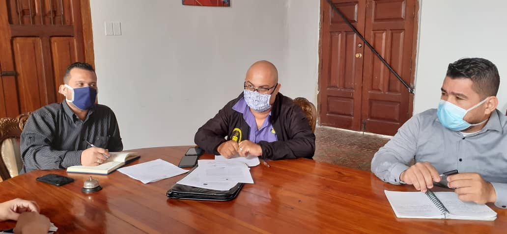 SilvestreRojo's tweet photo. Desdé el consejo Legislativo del Estado Táchira junto a la directiva que encabeza el Legislador Fander Martínez y vicepresidente Jhon Luna como Secretario Clet estamos trabajando por el pueblo del Táchira. @FreddyBernal @jghuerfano #JuntosEnLaPrevencion #JuntosContraElCoronavirus https://t.co/YTWQuCwdYc