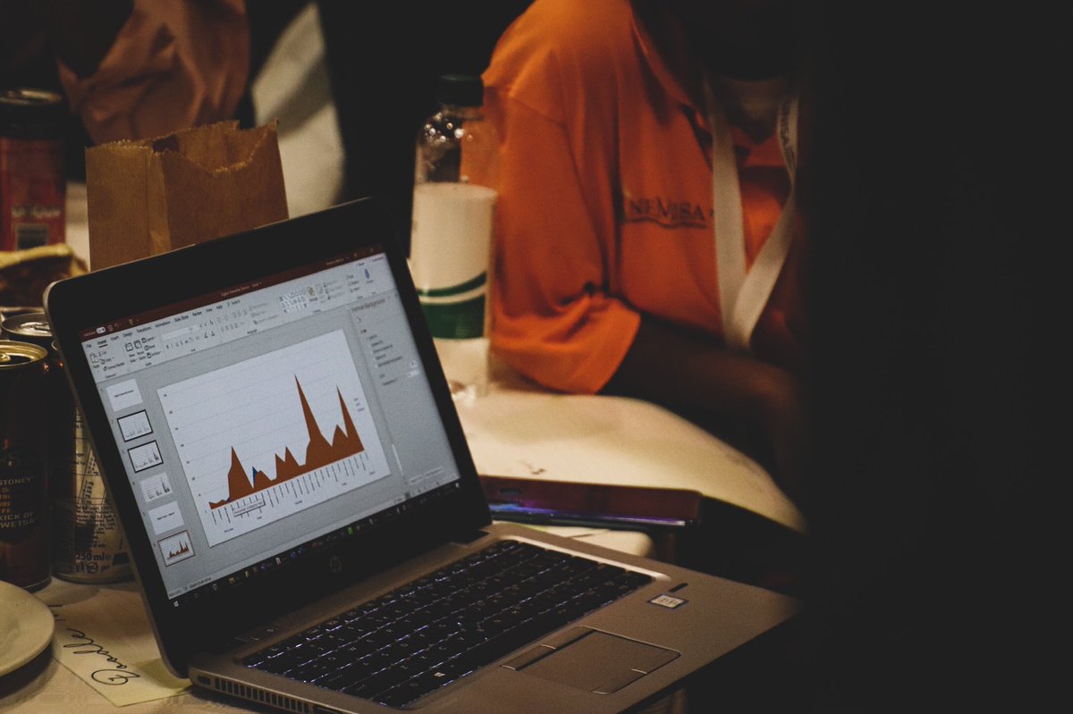 Geekulcha's tweet image. Data is king #DataScienceHack