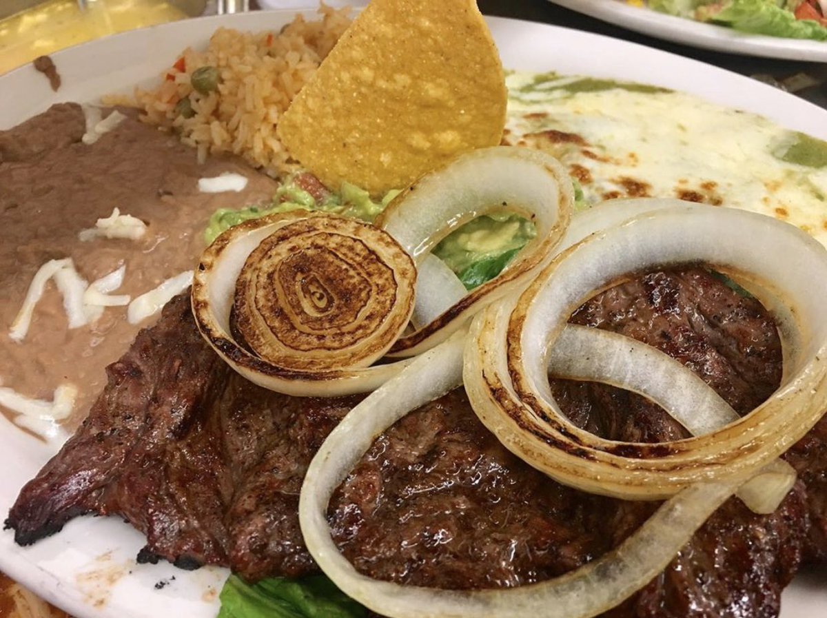 KikoTheRico's tweet photo. @OfficialJoelF Support your local business!! Don Burrito 20+ years in Kendall!! #donburrito #Mexicanfood https://t.co/Qps1BSppTs