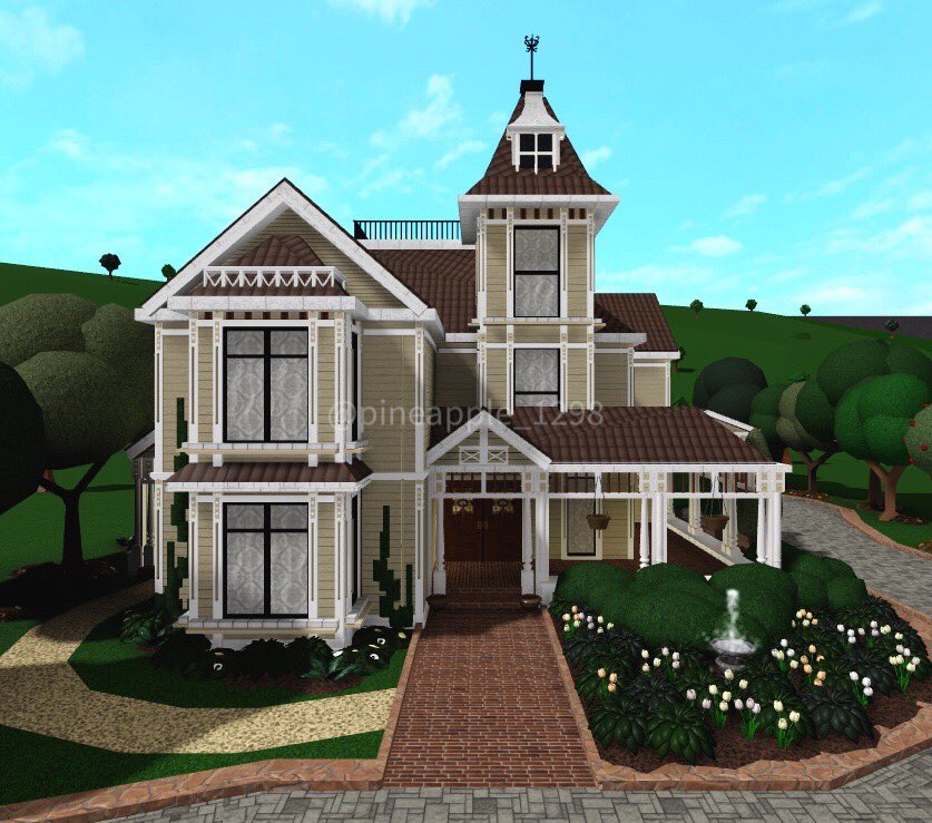 Wow another victorian by pinhead pine (more photos in comments)#bloxburg #w...