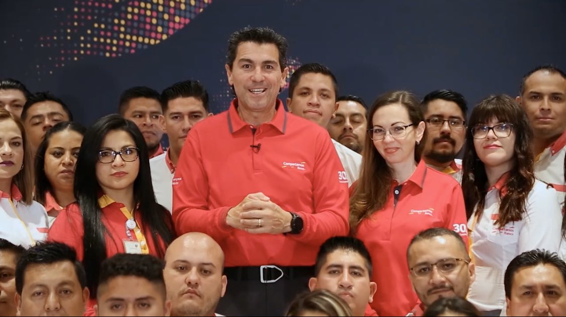 imancillas2013's tweet photo. Hemos tomado las decisiones necesarias para seguir sirviendo a los demás, es el momento de actuar congruentemente y seguir siendo la mejor empresa Para México: vivir lo que creemos, vivir nuestros valores y  vivir lo que somos  #Serviazgo #Compartamosbanco https://t.co/PsVlwzIuhG