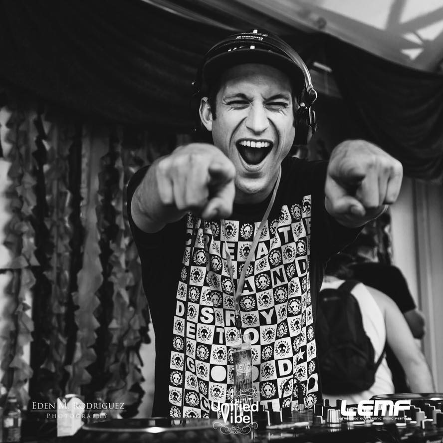 ☣️☣️☣️☣️☣️☣️☣️☣️☣️☣️☣️☣️
QUARANSTREAM PART 1 (Hip hop vs DNB)
facebook.com/DnbLogo/videos…
☣️☣️☣️☣️☣️☣️☣️☣️☣️☣️☣️☣️
QUARANSTREAM PART 2 (Hip hop vs DNB)
facebook.com/DnbLogo/videos…
☣️☣️☣️☣️☣️☣️☣️☣️☣️☣️☣️☣️