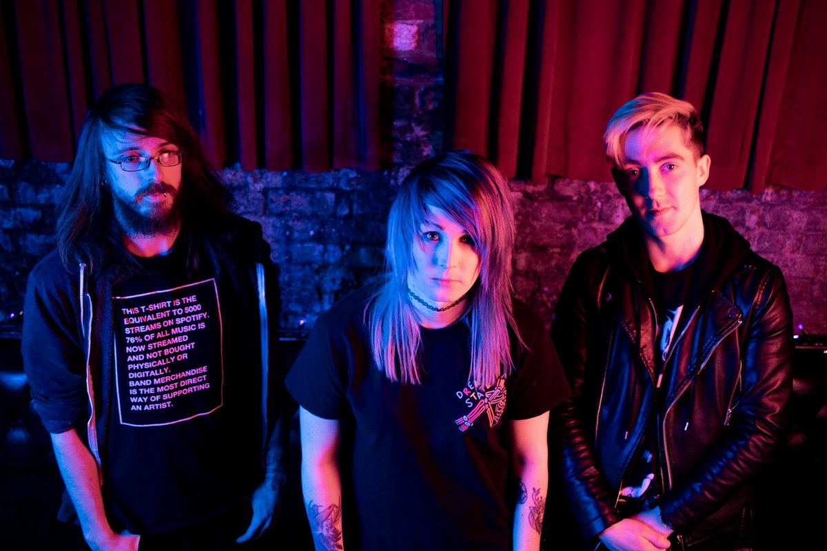 🖤 ALONE 🖤

Watch the full video over at youtu.be/_7ikHZFjTK0

STREAM IT NOW

SPOTIFY: spoti.fi/2QyJWX2
APPLE MUSIC: apple.co/3a8S2h1

#TAKETHEOATH