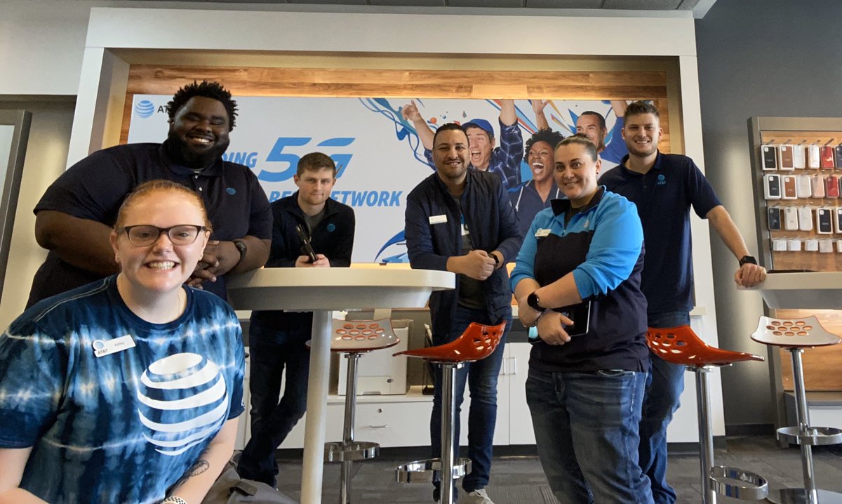 Malik Hollwell tweet media