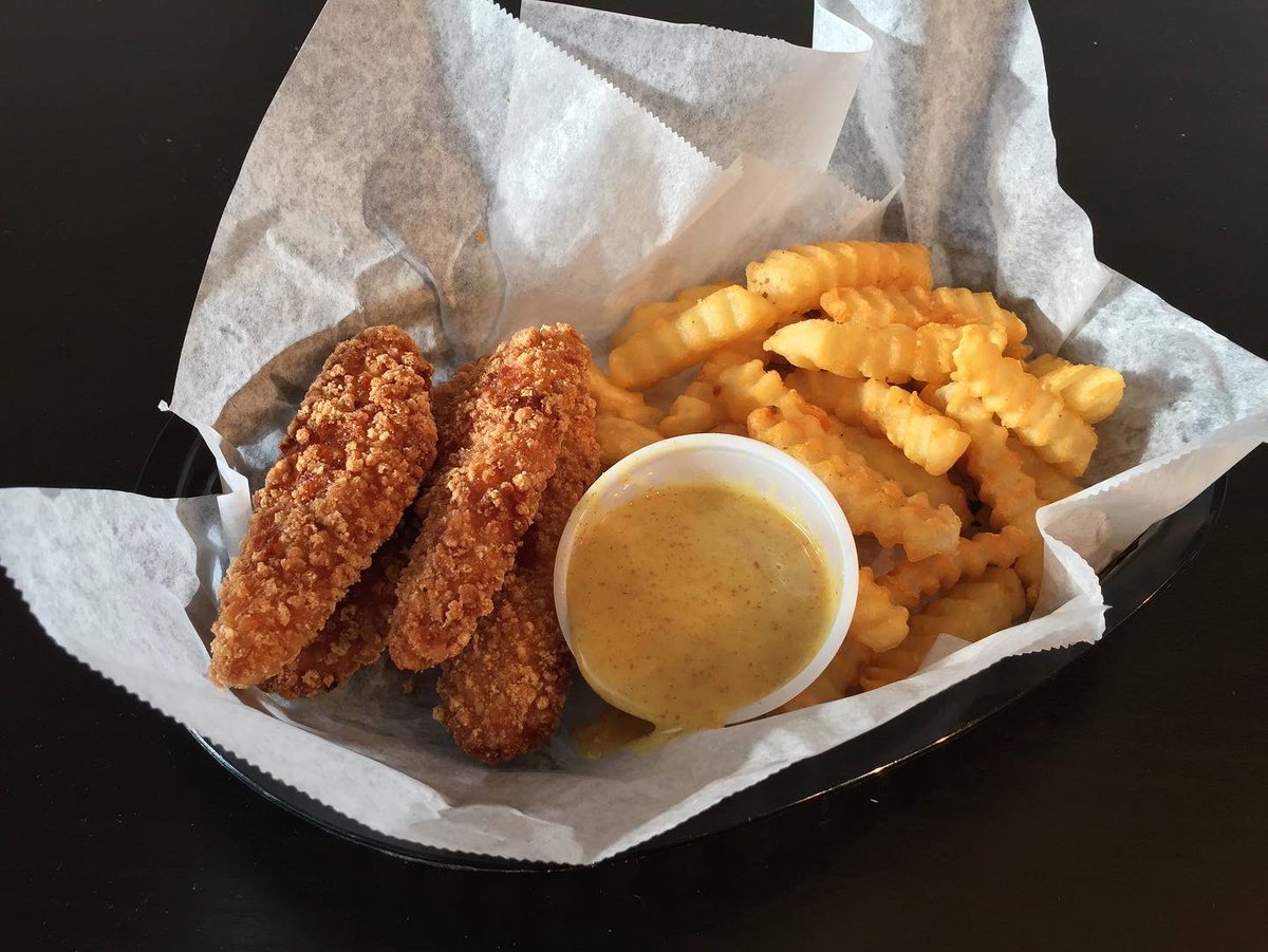 SinfullyGF's tweet image. Save your food for an emergency—Come eat ours!

We’re making all your favorites today, plus chicken pot pies 🥧

📔 sinfullygf.com/menu
📞 Call ahead carryout  (937) 433-1044
🚗 GrubHub  bit.ly/sgfdlvry

#glutenfreedayton #supportlocal