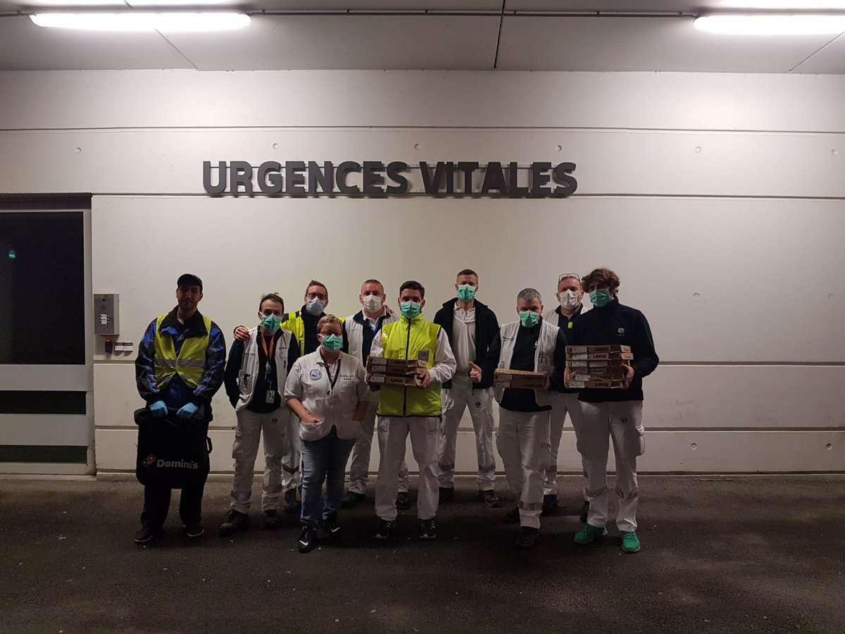 CHUAmiens's tweet image. [#Coronavirus] Merci pour vos nombreux dons !

Si vous connaissez quelqu'un qui connait quelqu'un qui a du matériel médical :
➡️ masques
➡️ tenues à usage unique
➡️ tensiomètres
➡️ saturomètres...

Nous sommes preneurs !

⬇️ Envoyer un email ⬇️
solidariteCOVID@chu-amiens.fr