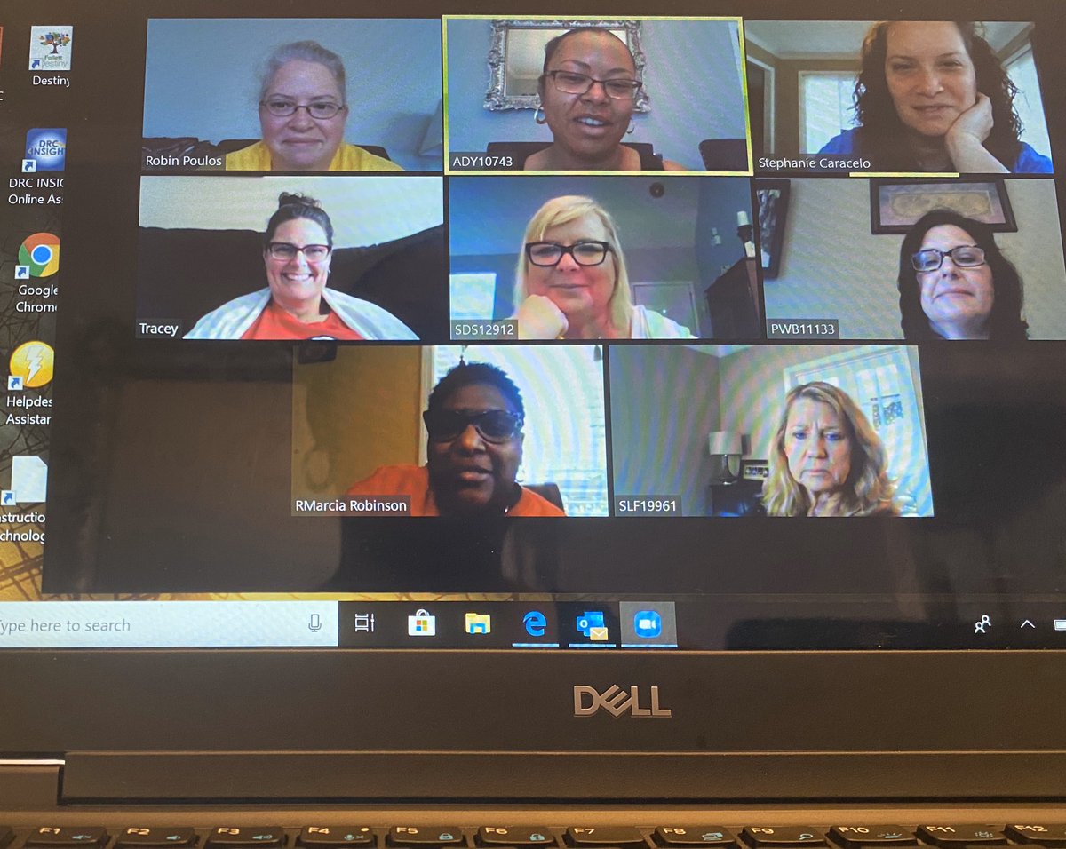 MrsRutherford97's tweet photo. 4th grade Team Mtg. Planning next week’s online learning for our kiddos. #awesometeam#Pitnerpride https://t.co/VwtssXcD9m