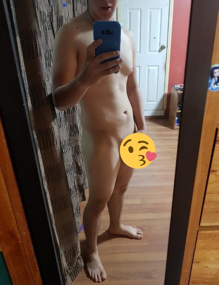 Carlos85399278's tweet photo. Sebastian de Tampico.. Hetero engañado 🍆🍑🤤 ay video tambien  masturbandose.. #Hetero #Tampico Aporte de un Seguidor... Rt para subir mas https://t.co/Q4D6pq5Gc1