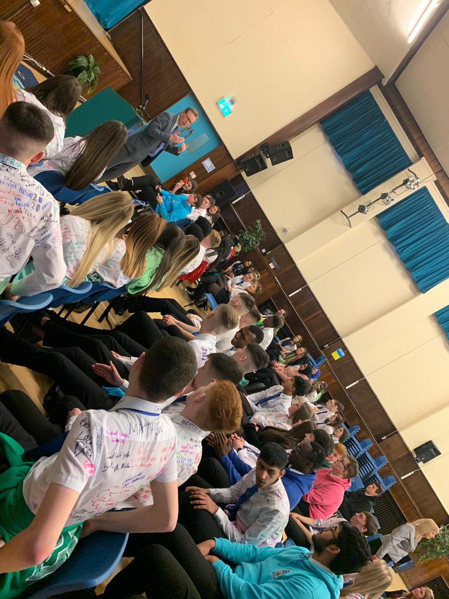 LourdesSec's tweet photo. Good Luck S6 #newchapter #keepsafe #classof2020 https://t.co/tb3KbAdTQb