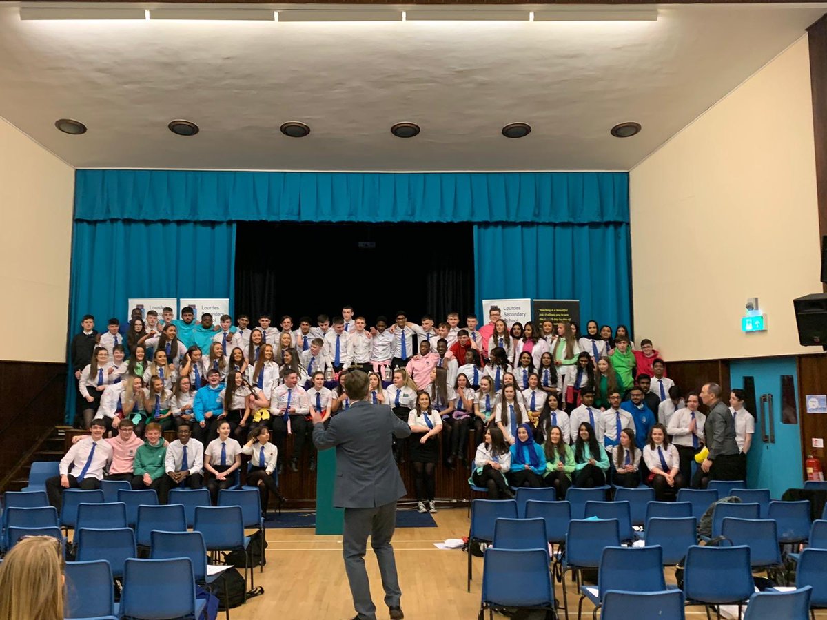 LourdesSec's tweet photo. Good Luck S6 #newchapter #keepsafe #classof2020 https://t.co/tb3KbAdTQb