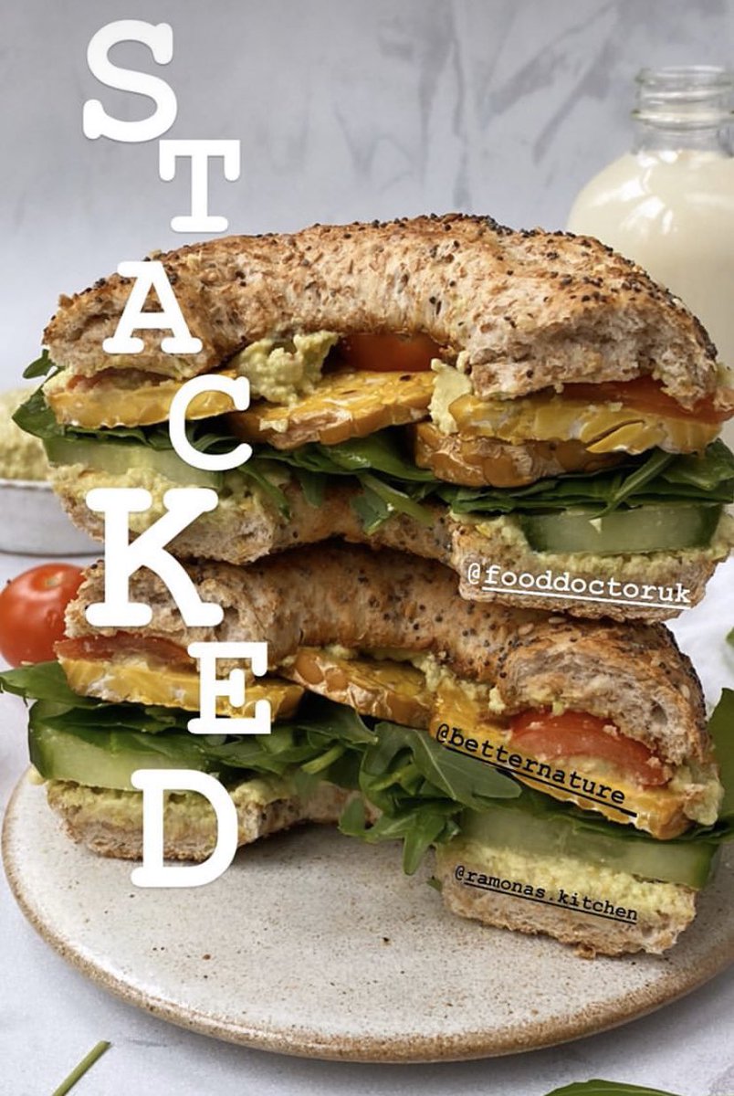 Eat in colour 🌈🥬🍅🥯 

Bagel by <a href="/nourishingamy/">Nourishing.Amy</a> using our new Edamame Dip, <a href="/FoodDoctorUK/">FoodDoctorUK</a> bagel and <a href="/betternature_/">Better Nature Tempeh</a> smoked tempeh