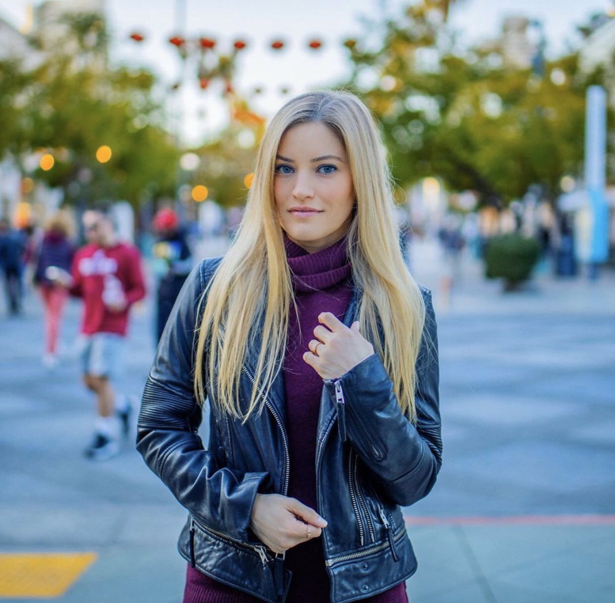 Happy birthday Justine Ezarik 