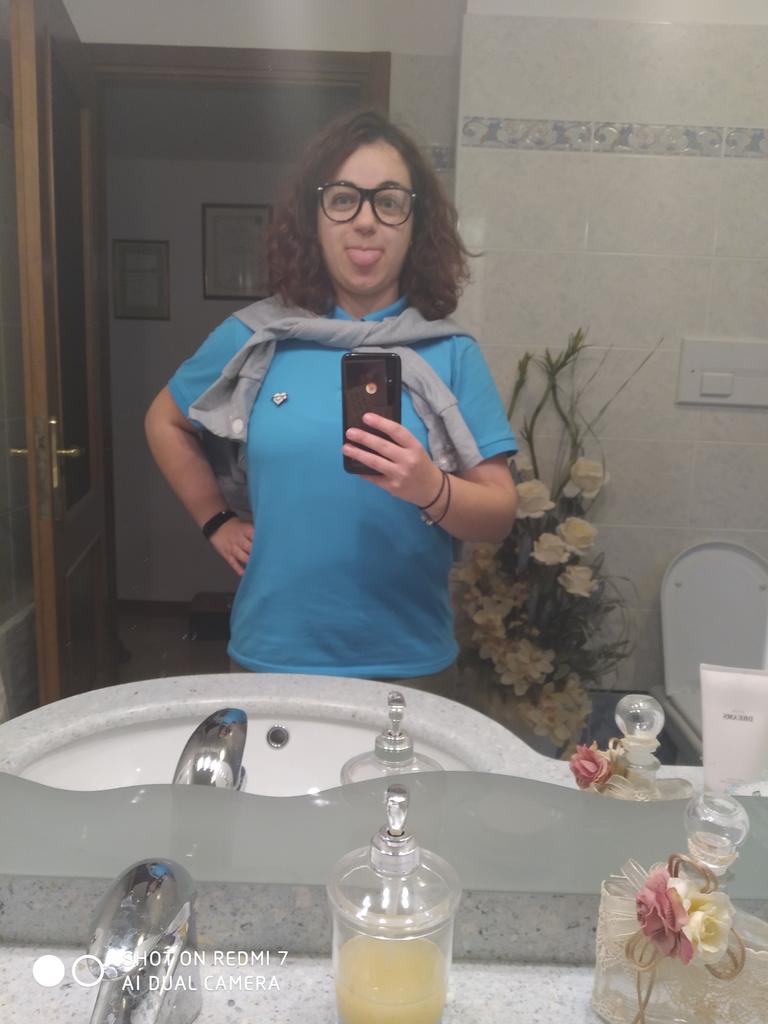 jailbirdsonic's tweet photo. #394th day of Italian quarantine: what better way to distract yourself other than cosplaying one of your comfort characters? @ThomasSanders (ps, i'm making pancakes as well uwu) https://t.co/Cqg8L3q2ir