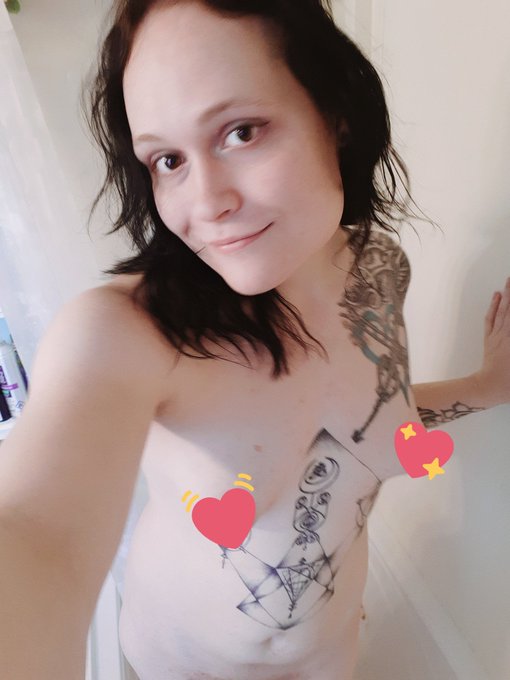 I took some quick snaps while I was in the shower 😊 I'm gonna start dropping a TON of my uncensored stuff<a href="/tag/mvsales"class="tags"><span>#mvsales</span></a><a href="/tag/mvtrans"class="tags"><span>#mvtrans</span></a>