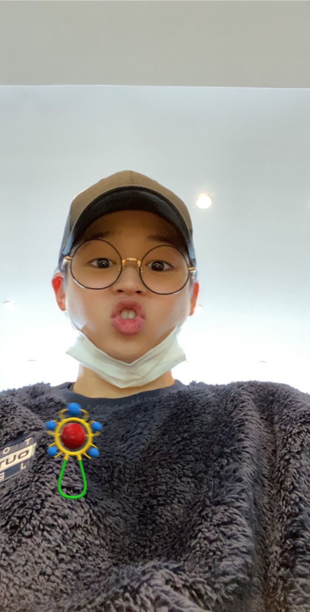 Bts_ro_sub's tweet photo. 200320 / 10:53
🐥
Va iubesc si mi-e dor de voi foarte foarte tare💜 
#ROARMY #armyromania #romanianarmy #VremBTSinRomania #BTSinRomania #BTSARMY #bts #bts🇷🇴 #army🇷🇴 https://t.co/I9lpQwE7VA