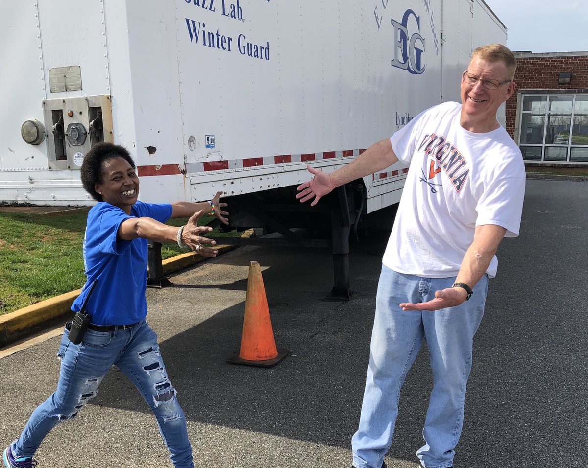 ecghighschool's tweet photo. “Look for the helpers. You will always find people who are helping.” -Fred Rogers  @LCSEDU faculty and staff still stepping up to meet the needs. #ReadyAndWilling #WErLCS #TogetherWeKeepClimbing #UNITY https://t.co/teNW6xFHke