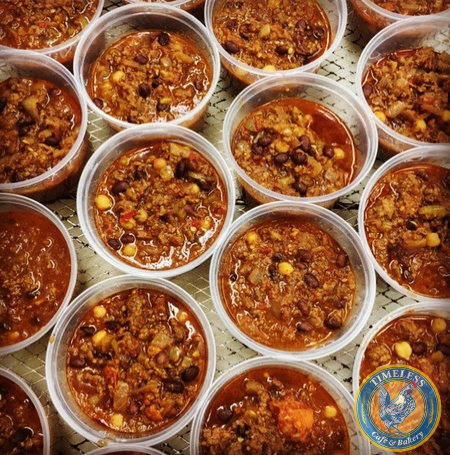 We’re packing up your chili for home! Here until 2pm today. Don’t miss out.... mylc.co/mAdfg
