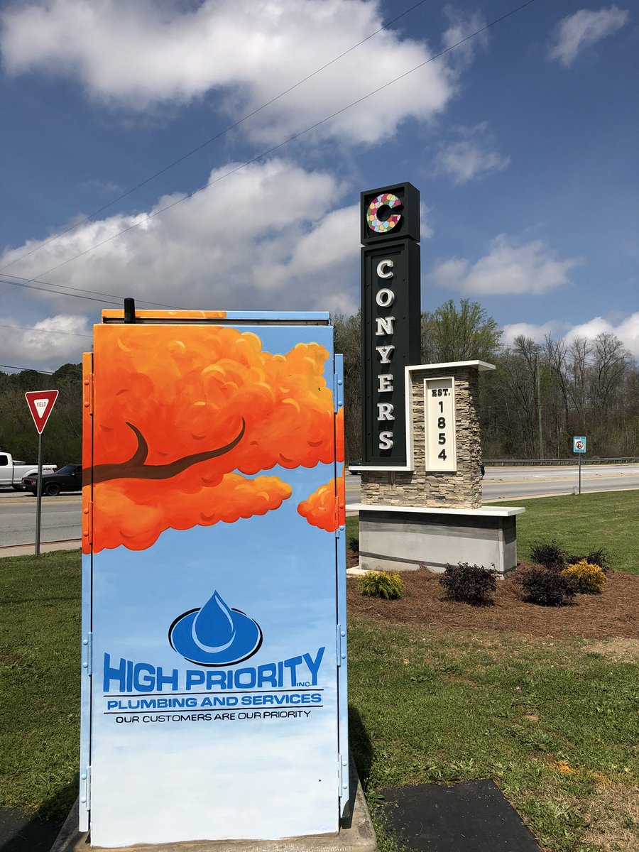 CityofConyersGA's tweet photo. What a week it’s been! We’re still smiling about this art addition in our community that is now complete! Thank you again to @TheSketchingPad, @HighPriorPlumb &amp; @CRCArts for their partnership in making this Beautiful Box. Happy weekend! #conyers #conyersga #art #beautifulbox https://t.co/zp0y1yWPdb