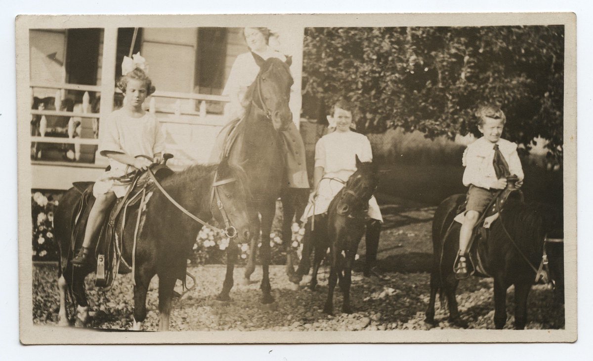 OKeefeRanch's tweet photo. Happy #farmanimalfriday from the O’Keefe kids and their ponies 🥰🐴 https://t.co/sCMB6dlhTj