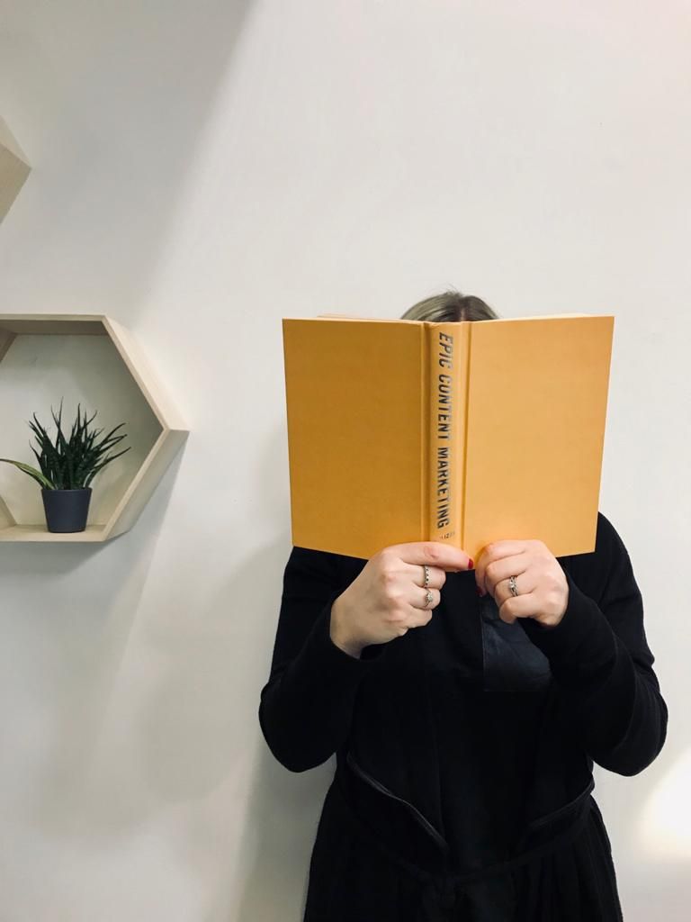 HonestCommsUK's tweet photo. Our #HonestRecommendation of the week is Epic Content #Marketing by @joepulizzi. Pulizzi is one of the world’s leading experts on content marketing. This guide tells you how to start creating and distributing content with impact.

#contentmarketing #HonestRecommendations https://t.co/0KqAS8roGc