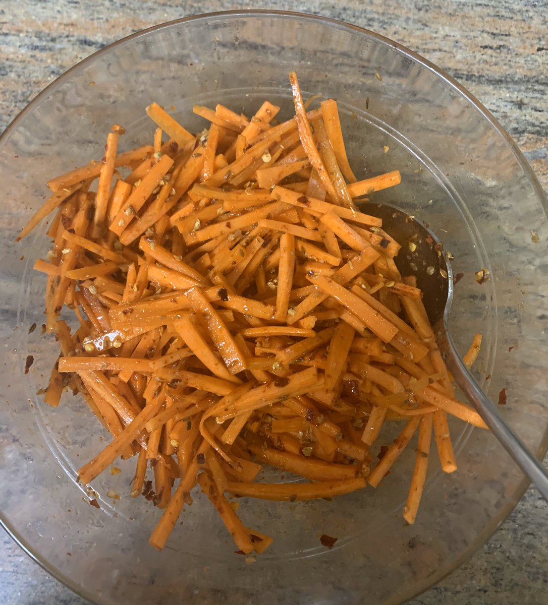 asmaalizain's tweet photo. Something quick, spicy and healthy to pep up whatever dish you are enjoying.
Eat well, stay healthy ☺️
#quickdish #desifoods #pickles https://t.co/pjKyop99Lz