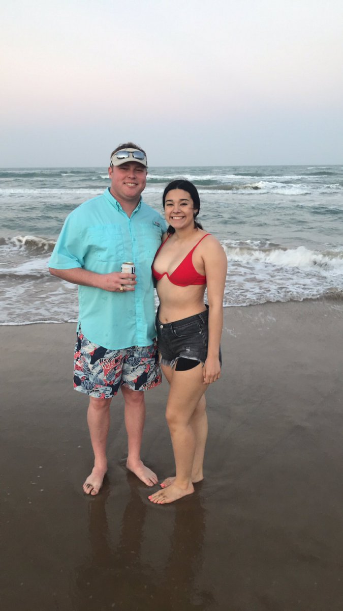 RhettDavis14's tweet photo. Thank’s for showing me around The Valley! @gabbygracia13 https://t.co/y07BOyc0lG