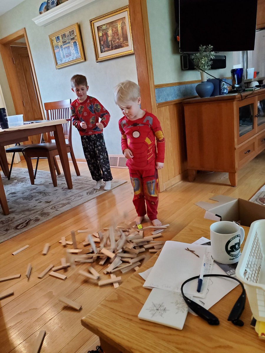 GrantTechEd's tweet photo. Had some young architects help design and build a tower this morning! https://t.co/PsiXzE4VSC