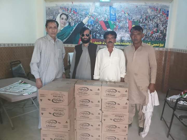 lalaRehmankhat1's tweet photo. #Hyderabad
Today PPP MPA Abdul Jabbar Khan Distributes Corona Antivirus Soap Packets in #UC89 #PS64 as a Chief Guest & Started Door to Door Crona Virus Avareness Campaign in Small Town & Villages in District Hyderabad #PS64.
Program arrange by Abdul Rasheed Khan & his Team. https://t.co/I60qHpdG5O