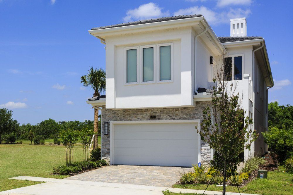 EPVillas's tweet photo. Introducing our Villa of the Week, and brand new Reunion Resort Villa, E369! A spacious modern 5 bedroom luxury villa, with its own private pool, games room, movie theatre, and modern decor. Make an enquiry today for more information.

https://t.co/m3OSytYHgm https://t.co/aH0jw5dBF1