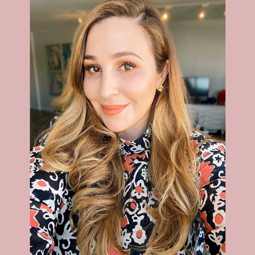 Feeling #Flawless this Friday with <a href="/drjanellevega/">Dr. Janelle Vega</a>. Late nights and long weeks can leave your skin looking tired by the weekend. Visit soo.nr/JSBP for more information on how to  keep your skin glowing all week long. #MayoralDerm #LoveYourSkin