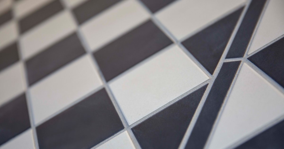 H&E Smith Ltd tweet media