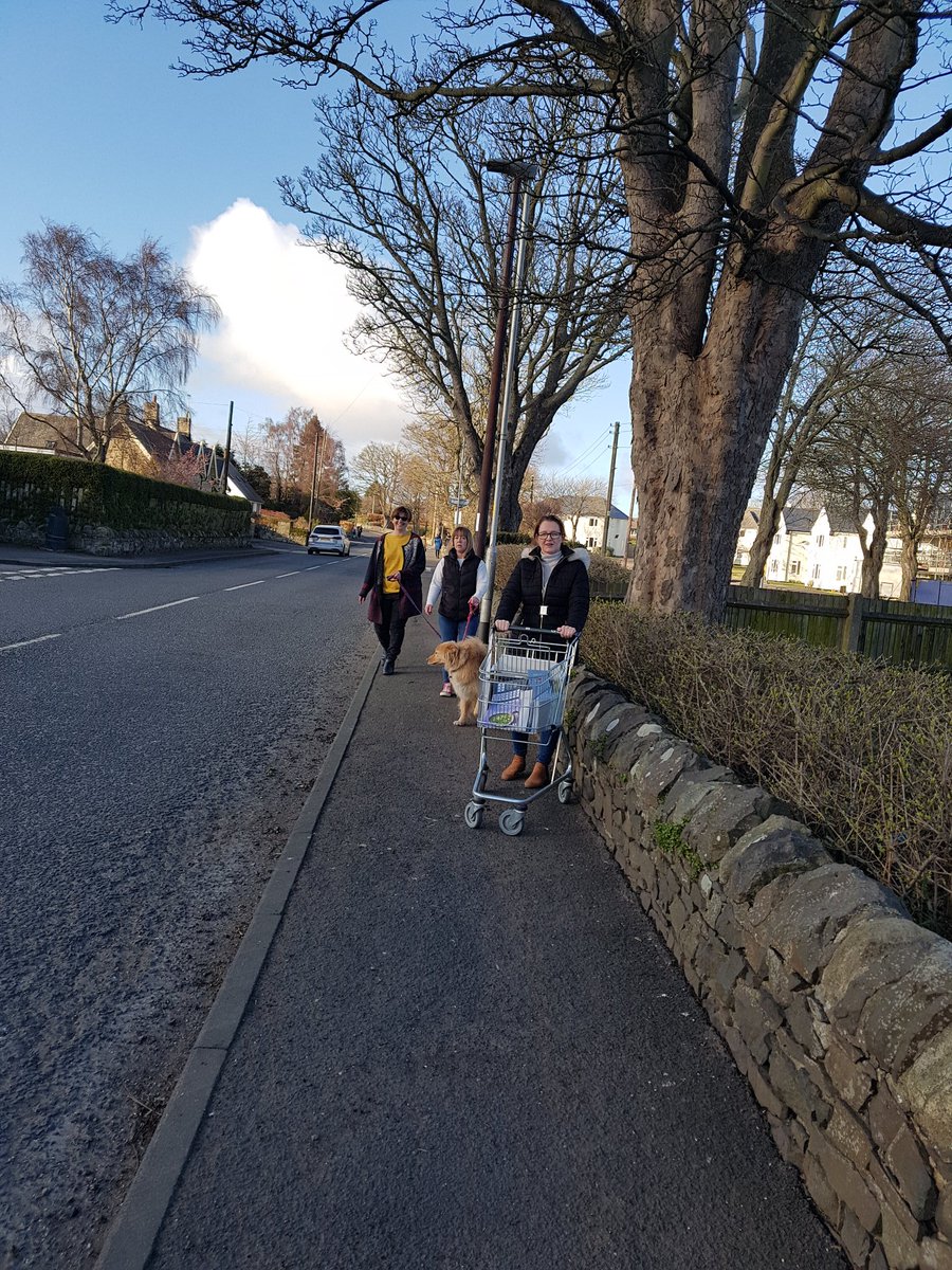 TammyRobson8's tweet photo. #Coopradio Team Longhoughton 🏅🏆 have pledged to get shopping to all its customers in the village that cant get in , we have been out in the village leaflet dropping in the sun  #itswhatwedo Abi,Bill,Wan,Tammy,Paula,Katie,Kirsty,Will,Molly,Joe,Adam,Stephen,Esther,and Kim 👍👍 https://t.co/LyJBqZlsG4