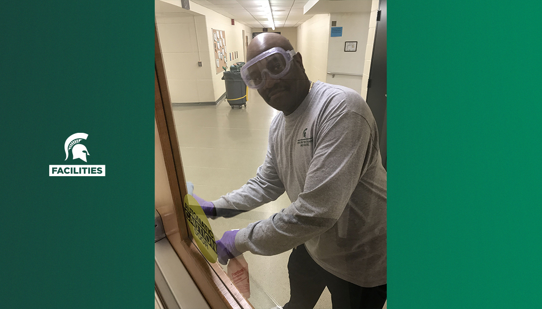 facilitiesmsu's tweet photo. Tweeting these pics with pride 💚 #MSU #keepmsurunning https://t.co/CoVE8PuWaS