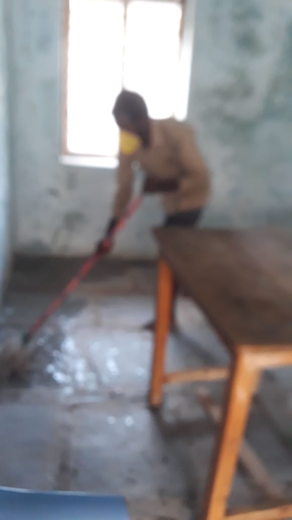 TSEduDept's tweet photo. Safety protocols have been taken up in all the 64 exam centres in Mahbubnagar, thanks to @Collector_MBNR Venkat Rao and team. This is one example amongst many from Telangana. Stay safe! https://t.co/MK5kR9N2xF
