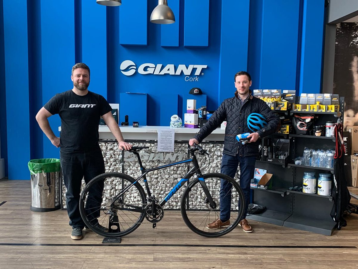 Irish bike shop rescues doctor as bike stolen on 13-hour Covid19 shift 

stickybottle.com/latest-news/ir…