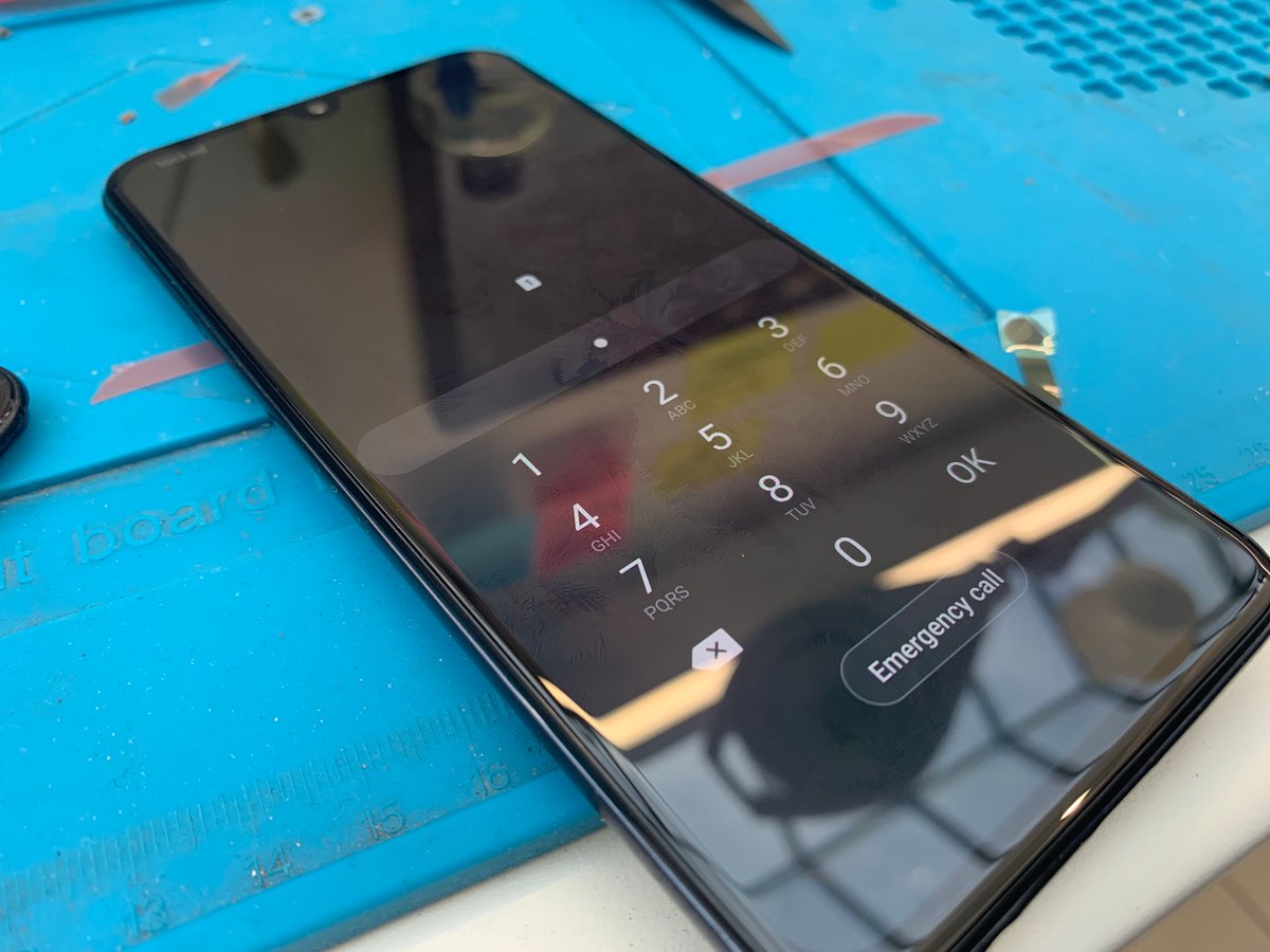 Midleton_IT's tweet image. 📱 Samsung Repairs! 📱

One of the many repairs we completed today!

Thanks to everyone for keeping me super busy over the past few days!  Im open 7 days a week here in Market Green Shopping Centre so feel free to pop in for repairs! 
Stay safe!

➡️ MidletonIT.ie ⬅️