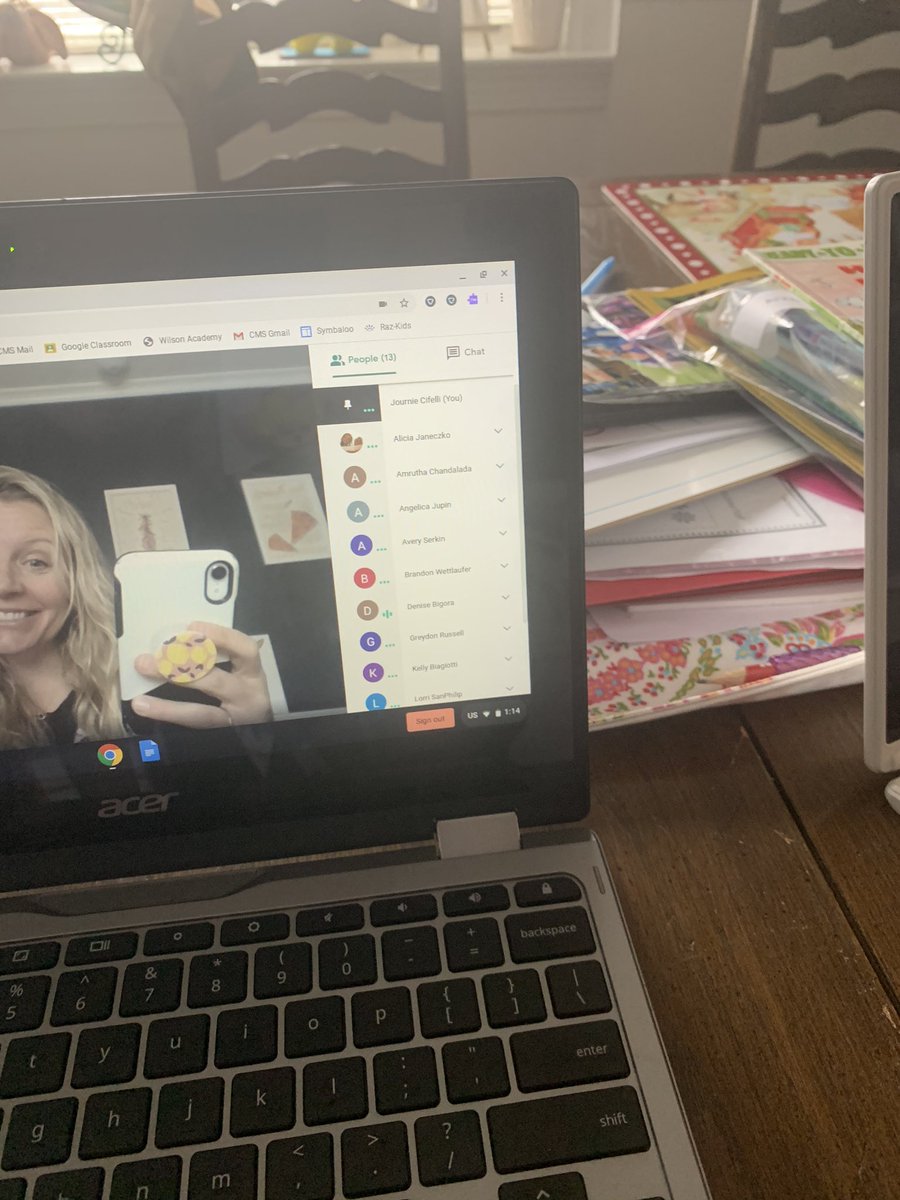 journiecifelli1's tweet photo. Great Google Meet with some first graders! @MrsBigora1st @KellyBiagiotti @CMSmtolive @NicoleMusarra @MathWithMrsM #ignoremymess #StayAtHome #FlattenTheCuve #stilllearning https://t.co/DXlCnbbOHC