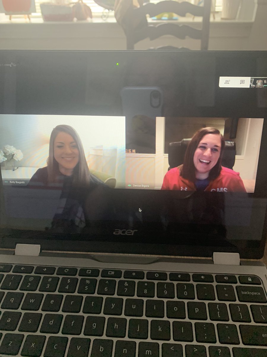 journiecifelli1's tweet photo. Great Google Meet with some first graders! @MrsBigora1st @KellyBiagiotti @CMSmtolive @NicoleMusarra @MathWithMrsM #ignoremymess #StayAtHome #FlattenTheCuve #stilllearning https://t.co/DXlCnbbOHC