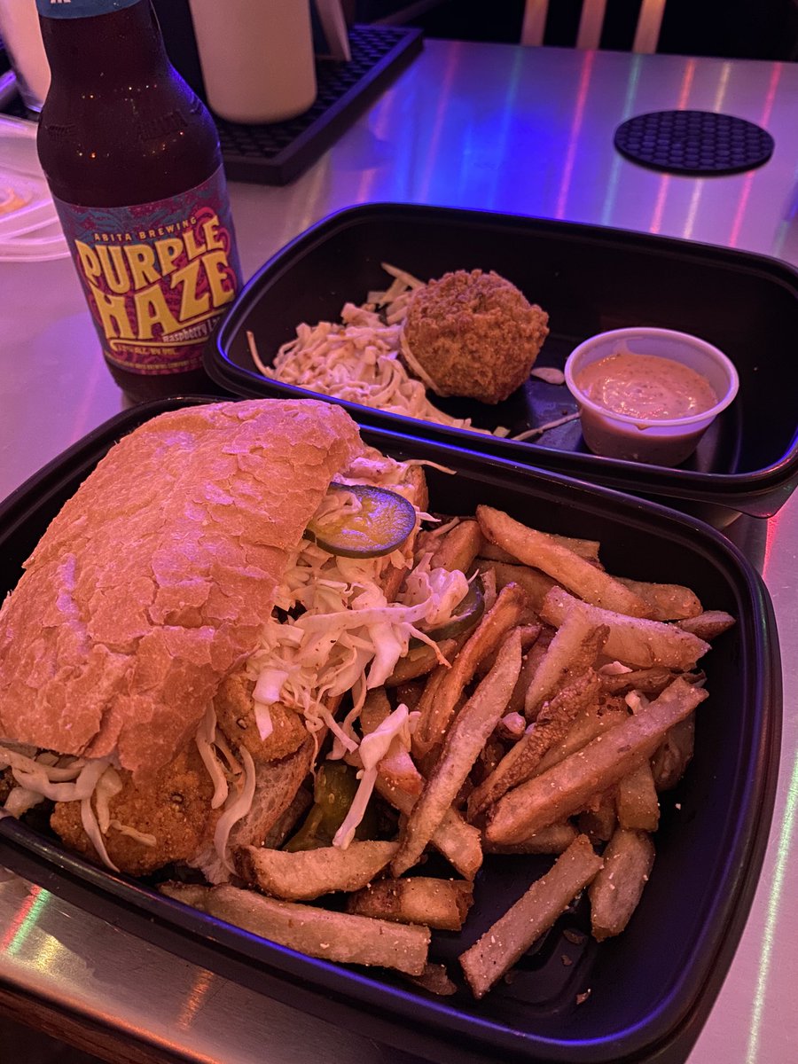 belmendo's tweet photo. @TheMontereySA @eatchilaquil @dignowitymeats @the_cookhousesa @BAKERYLORRAINE @tretrattoria You had me at fried shrimp po boy — added a boudin and Purple Haze https://t.co/GmJJrPPf9v