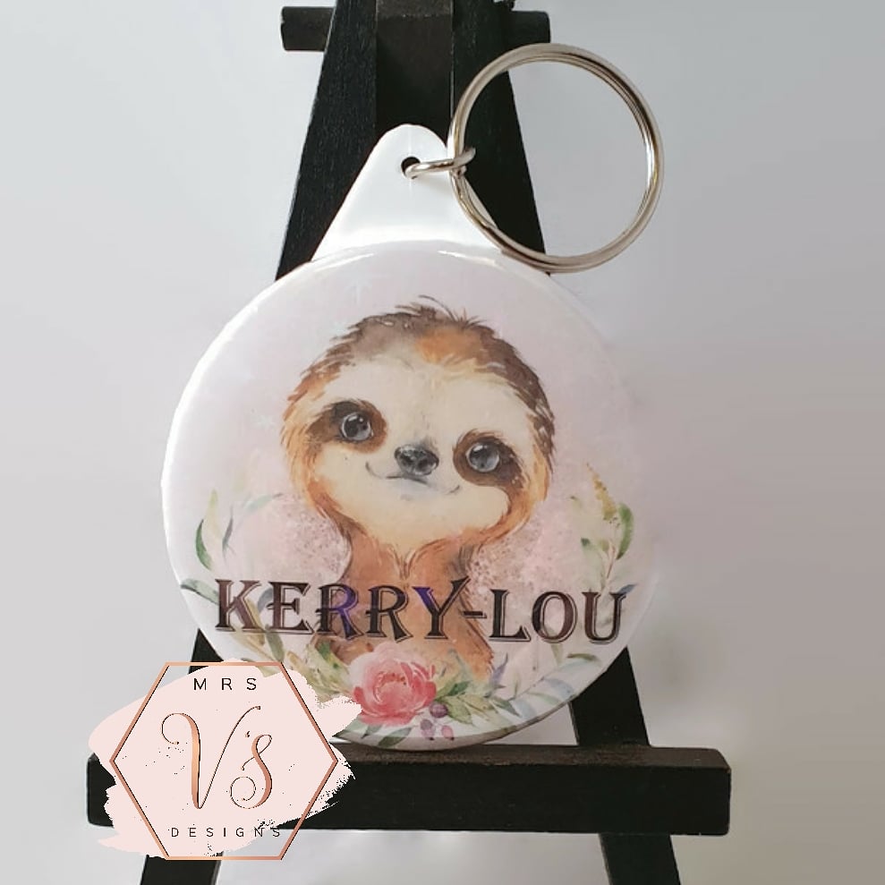 MrsVsDesigns's tweet photo. Customer Order. Personalised Sloth Keyring
#womeninbiz #personalised #sloth https://t.co/KNLS0JUsXm