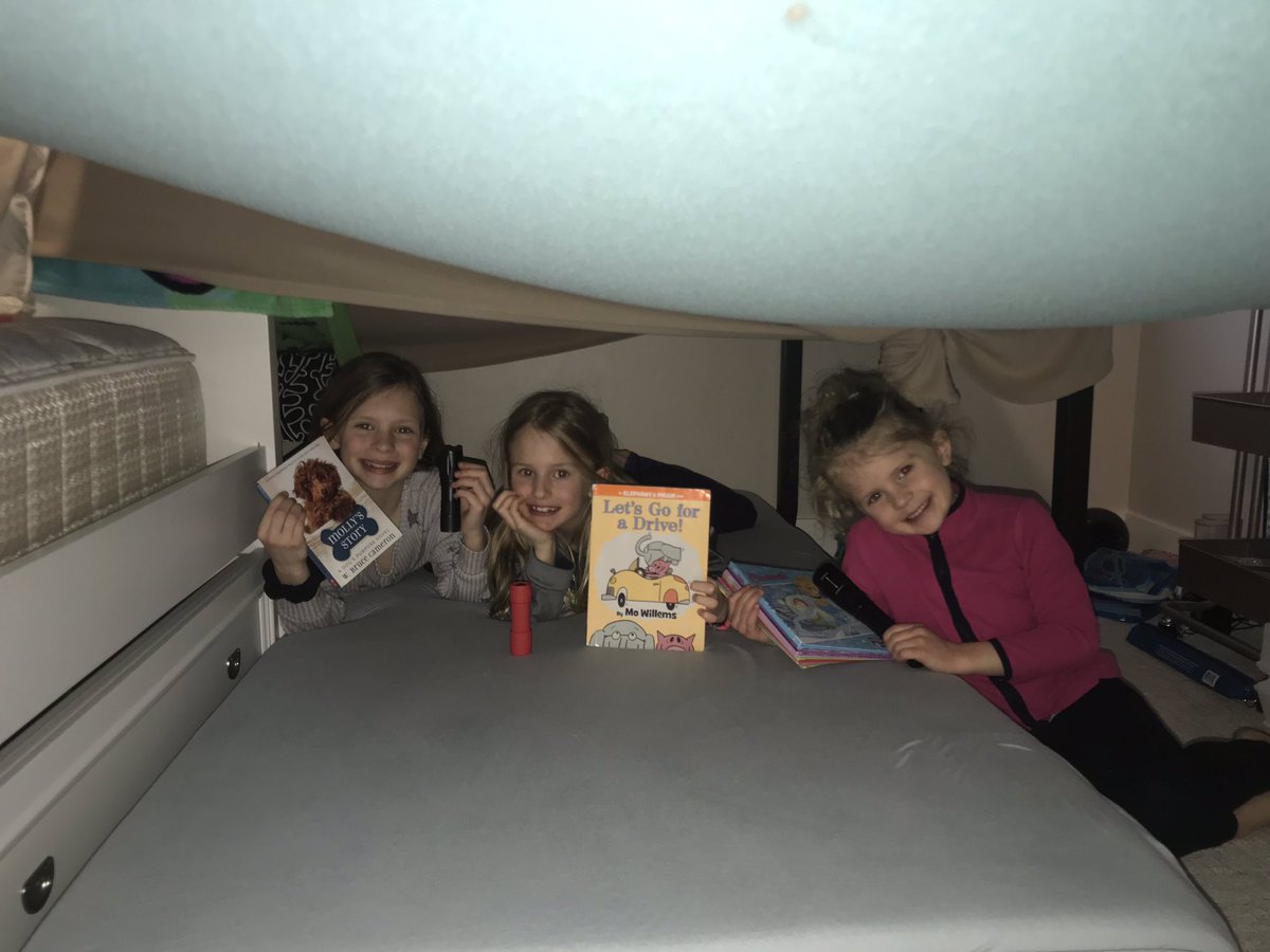 katiesjohnston's tweet photo. Adisyn’s room has been transformed into a reading fort for flashlight reading Friday! @LLEWIXOM https://t.co/Ms8EfrRtTN