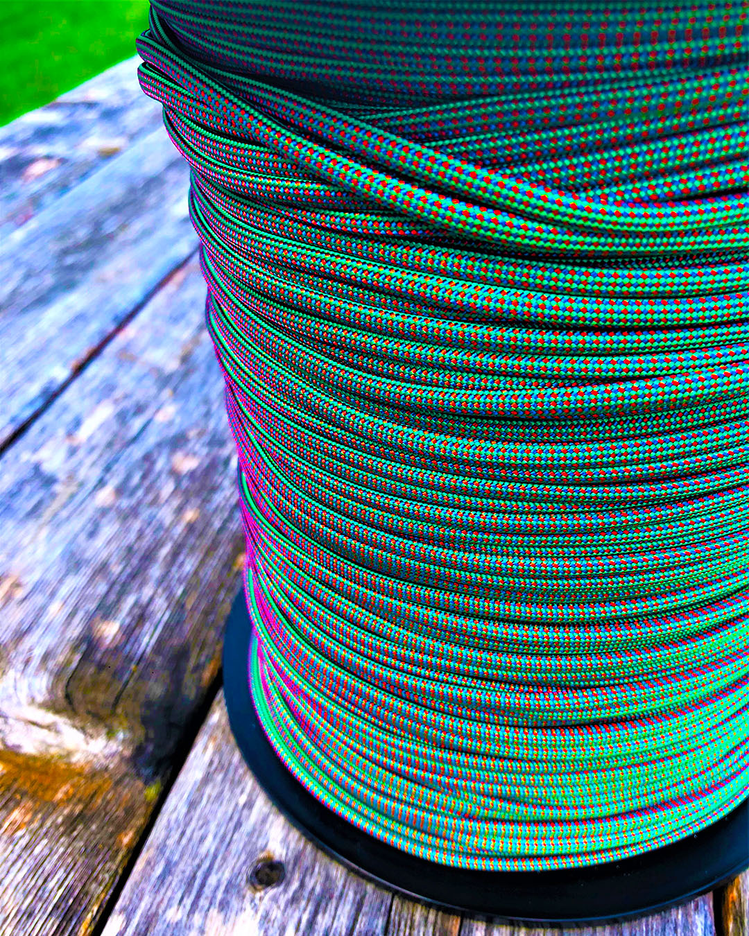 Paracord Planet on X: The colors are changing and so is our cord! Our color  changing 550 paracord comes in many different color options. Take a look  here:   / X