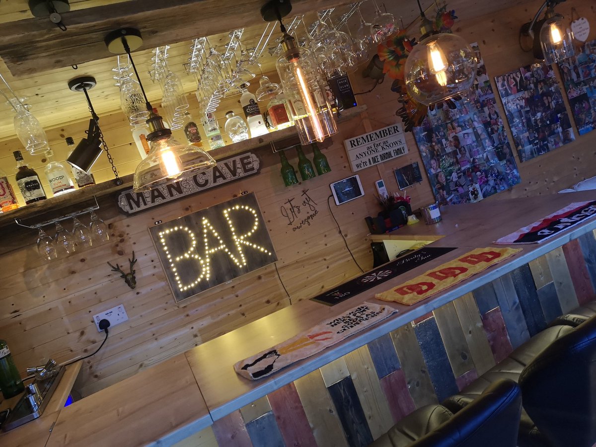 mark_birdy's tweet photo. After the inevitable news from Boris I'm off to my pub. @BirdysInn #IsolationInn #BestThingIveMade https://t.co/mmNgeSwz57
