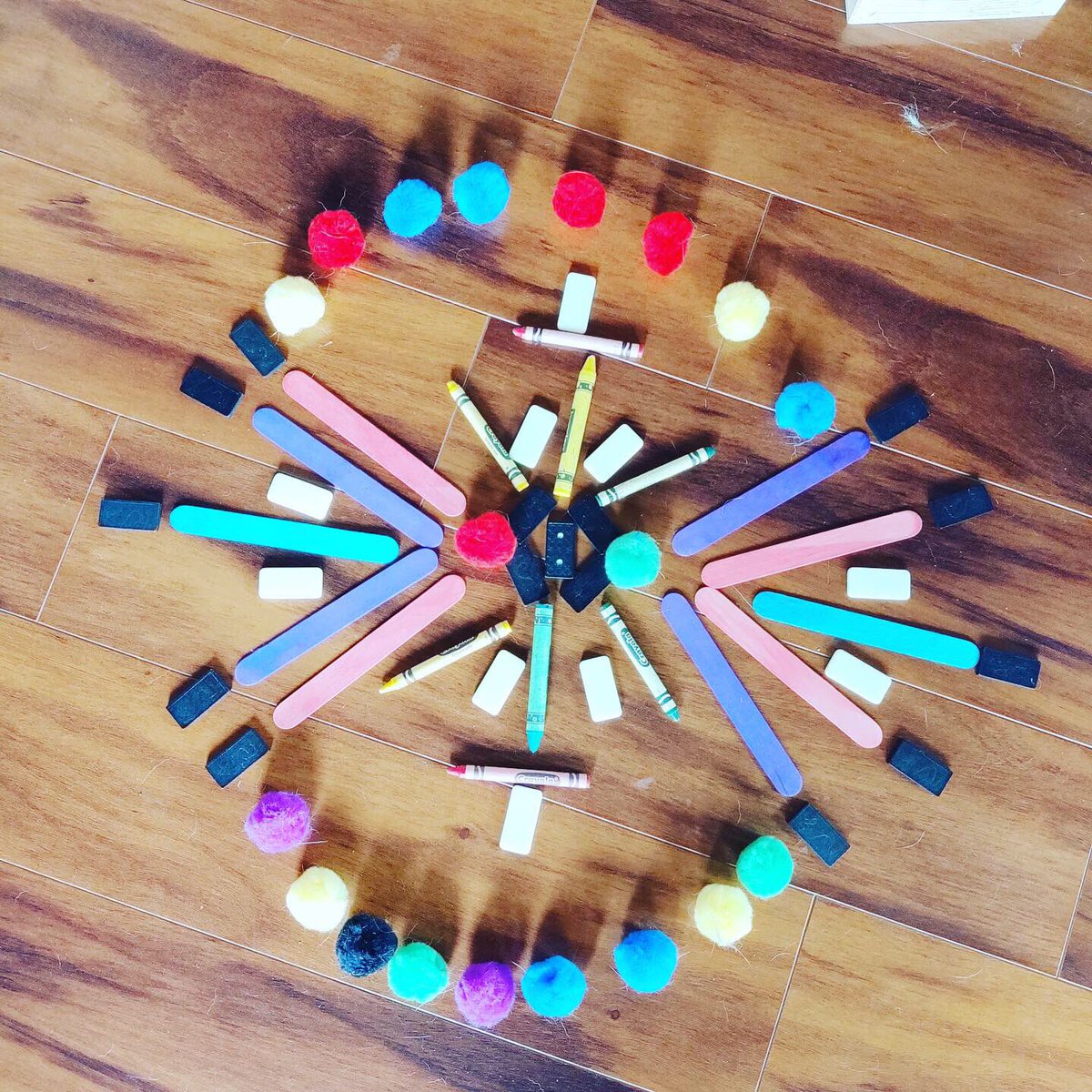 MsAucterCESU's tweet photo. Students are creating art from home—check out these amazing nature mandalas! https://t.co/dNWbWVP5BC