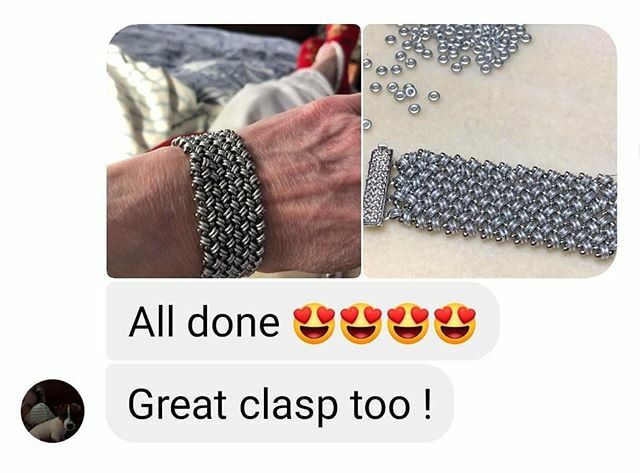 ACLPatterns's tweet image. Today&apos;s #HighlightOfTheDay comes from one of my students at Lucy&apos;s Bead Boutique, she finished her #Chainmaille bracelet in a record time and sent in this happy note...Good Job Lisa! 
You can find the kit or pattern on my website

ACLPatternsandMore.… ift.tt/3beK1XT
