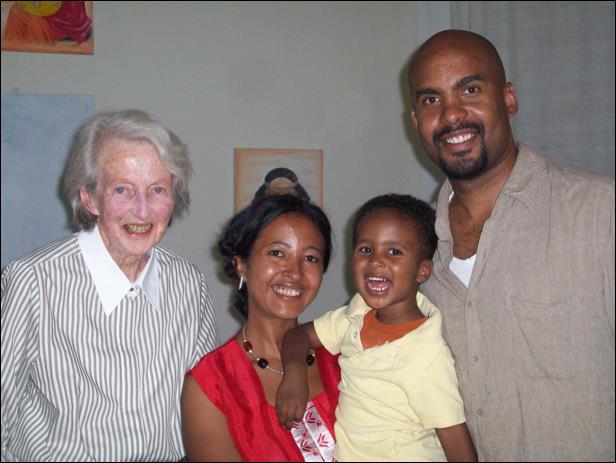 FistulaFund's tweet image. "Catherine would gracefully walk into the ward to see the patients, sit by their bedside, hold their hands and ask how they are doing. She saw the whole human being, not just the patient. It is what has led me to dedicate myself to caring for women with pelvic floor injuries"