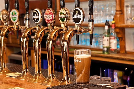 SCI8215's tweet photo. Tonight we are out supporting our pubs and clubs with useful information from the government to support them through this difficult time 👮‍♀️😢 @GlosPolSpecials @StroudPolice @GlosCityPolice We work with our Night Time Economy partners as we are lucky to have a good relationship 👍 https://t.co/MVOhxWqFd0