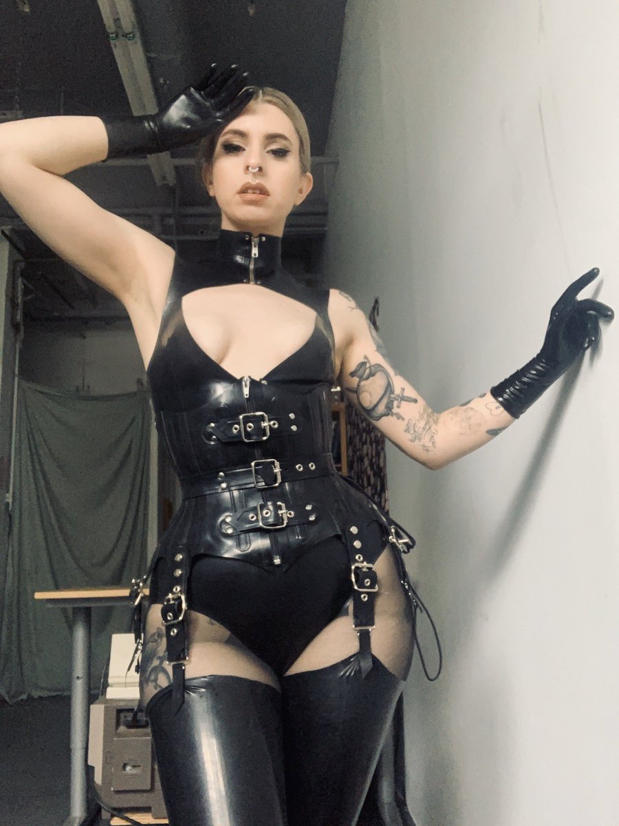 Mistress Trinity - NYC Dominatrix.